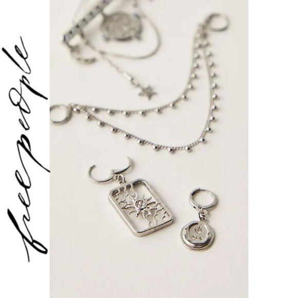 🆕 Free People | Show Charm & Pin Pack in Silver Celestial - Picture 3 of 3